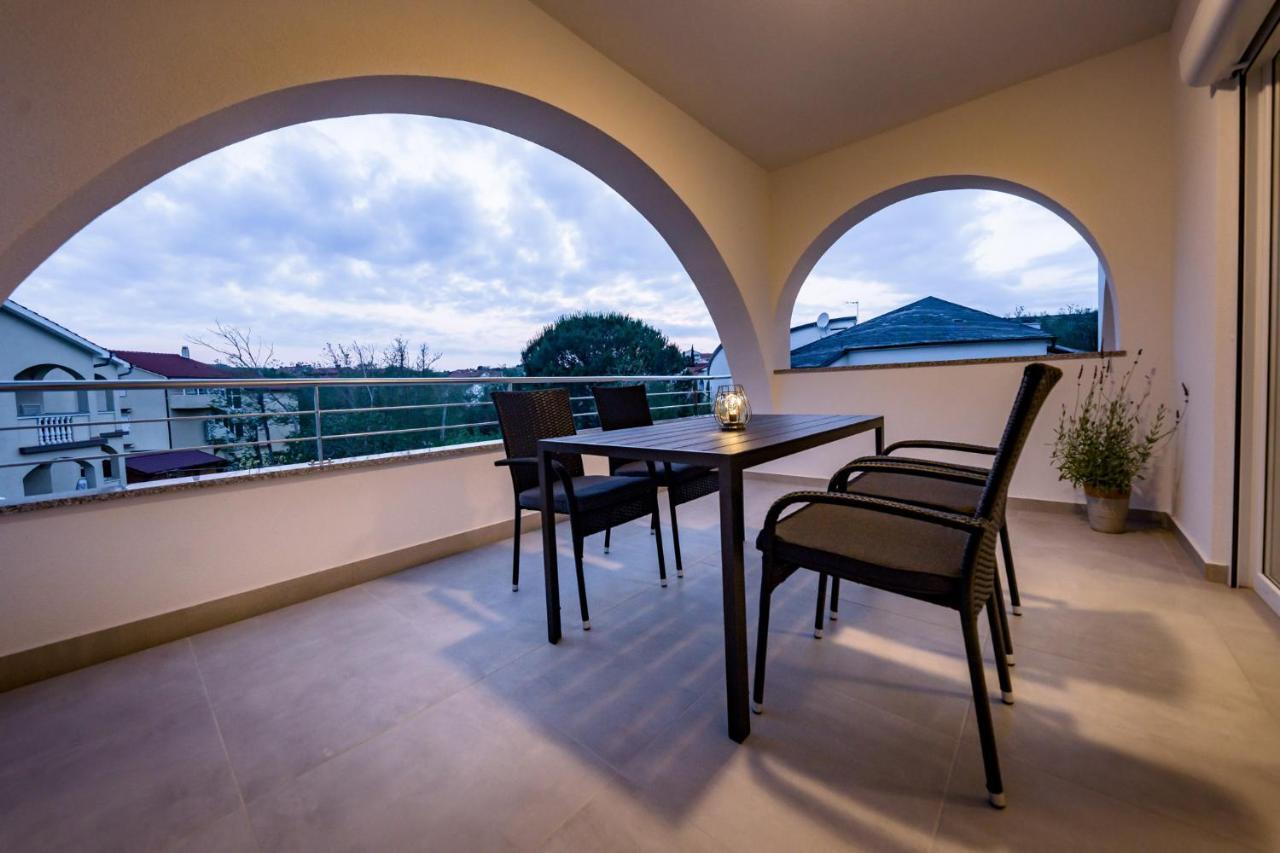 Apartmani Villa Zora Лопар Екстериор снимка