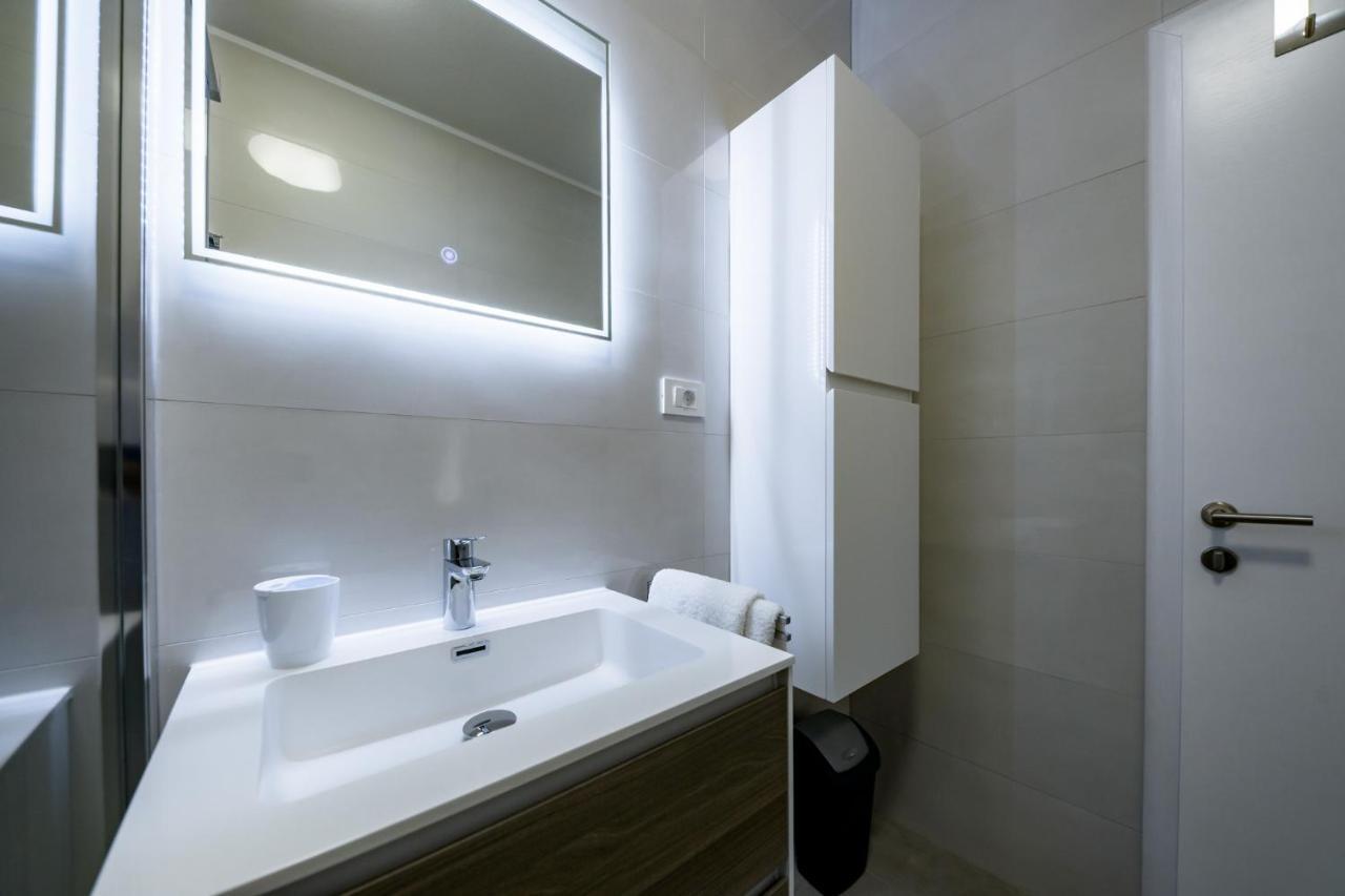 Apartmani Villa Zora Лопар Екстериор снимка