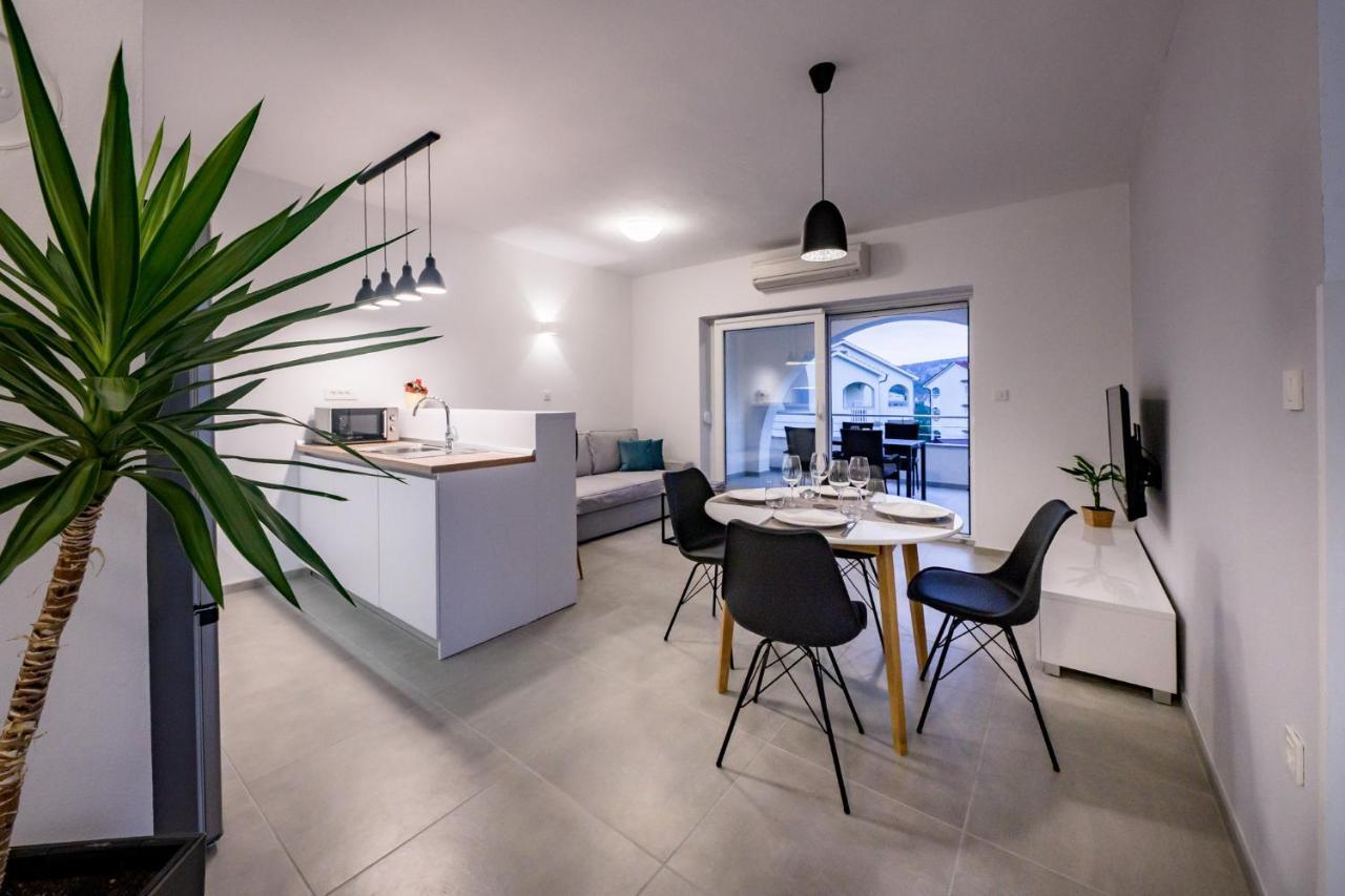Apartmani Villa Zora Лопар Екстериор снимка