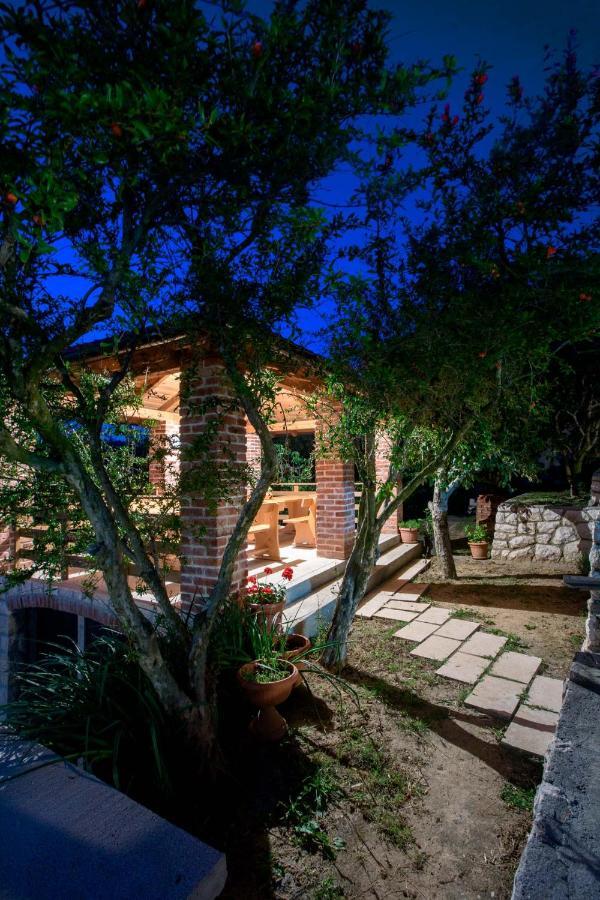 Apartmani Villa Zora Лопар Екстериор снимка