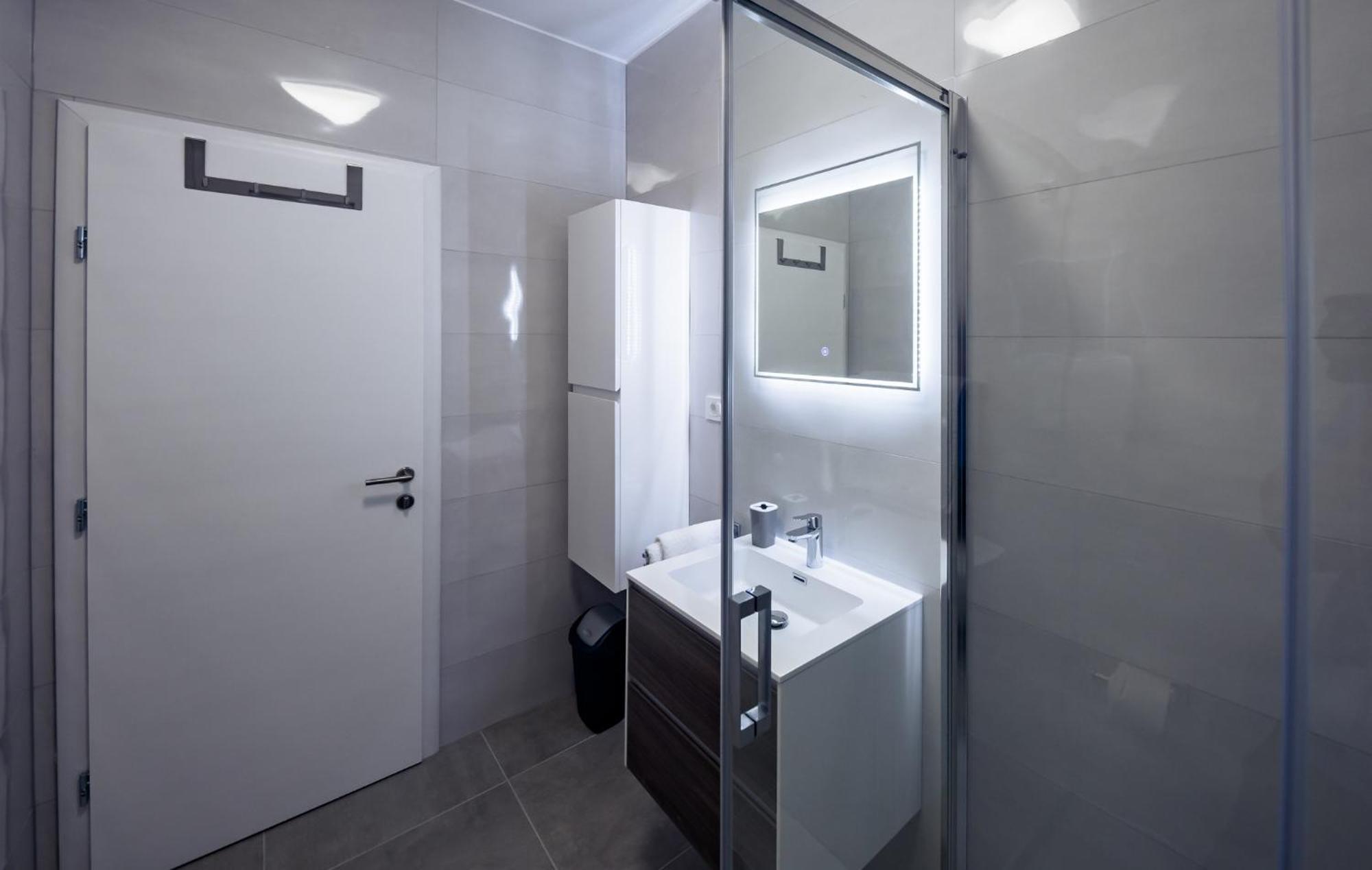 Apartmani Villa Zora Лопар Екстериор снимка