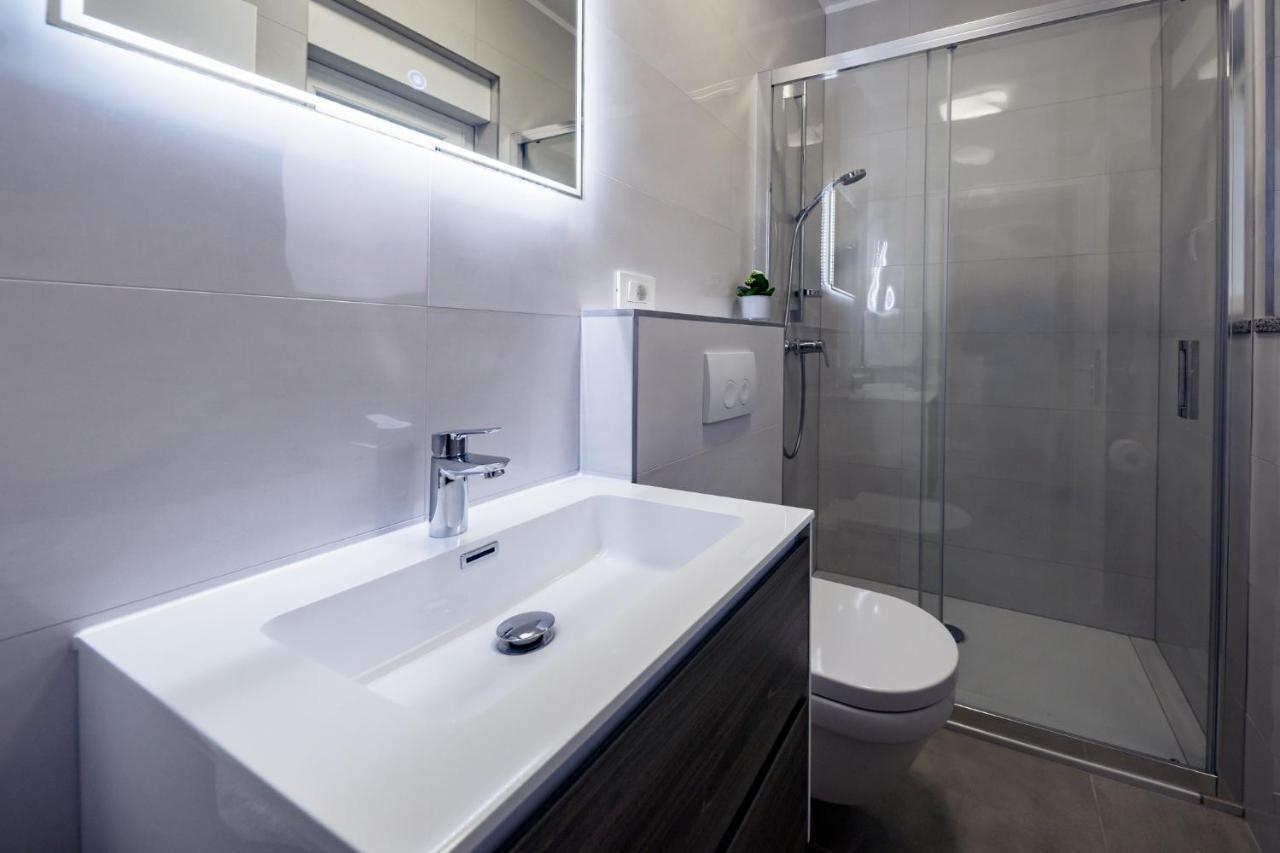 Apartmani Villa Zora Лопар Екстериор снимка
