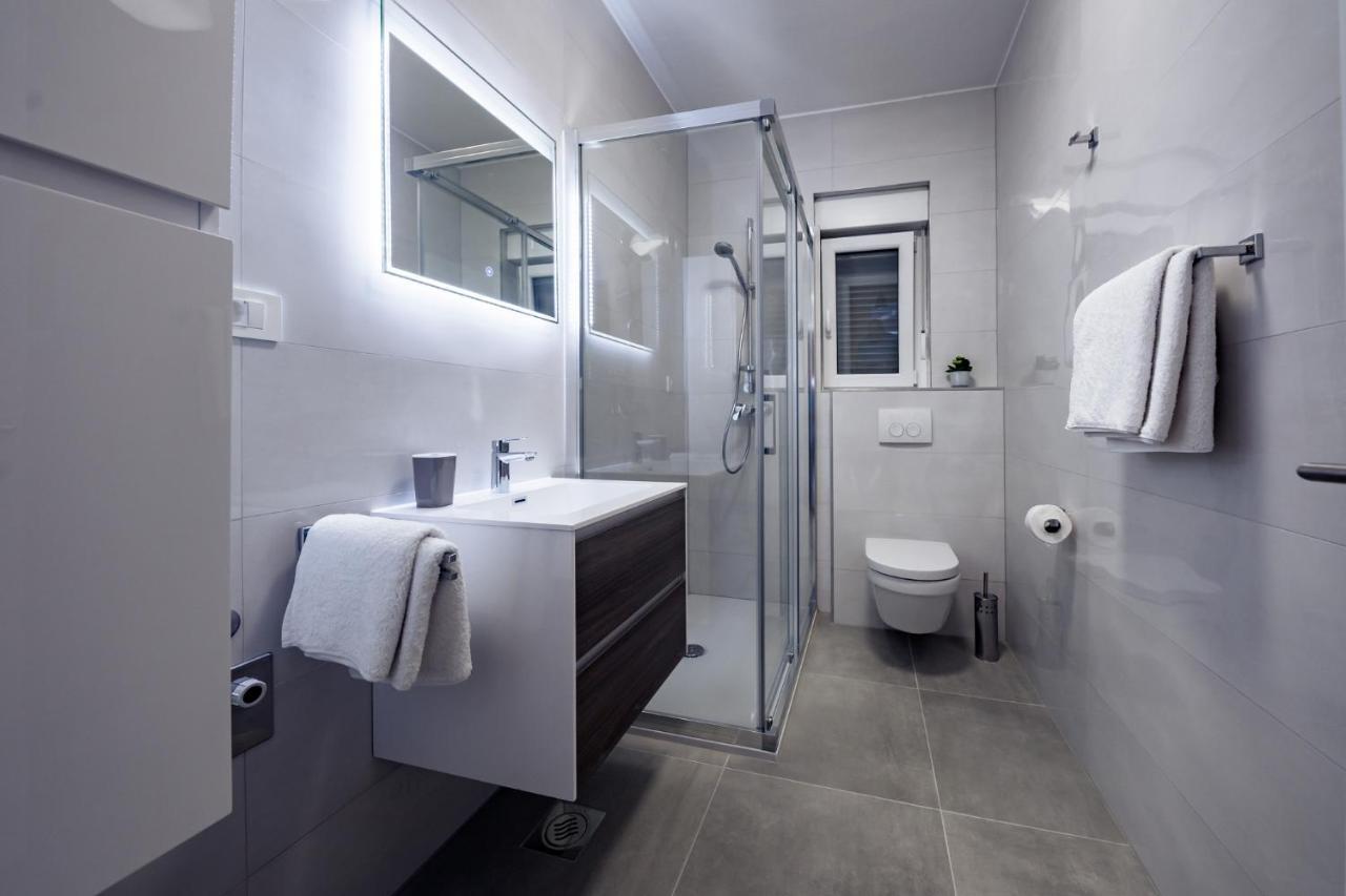 Apartmani Villa Zora Лопар Екстериор снимка