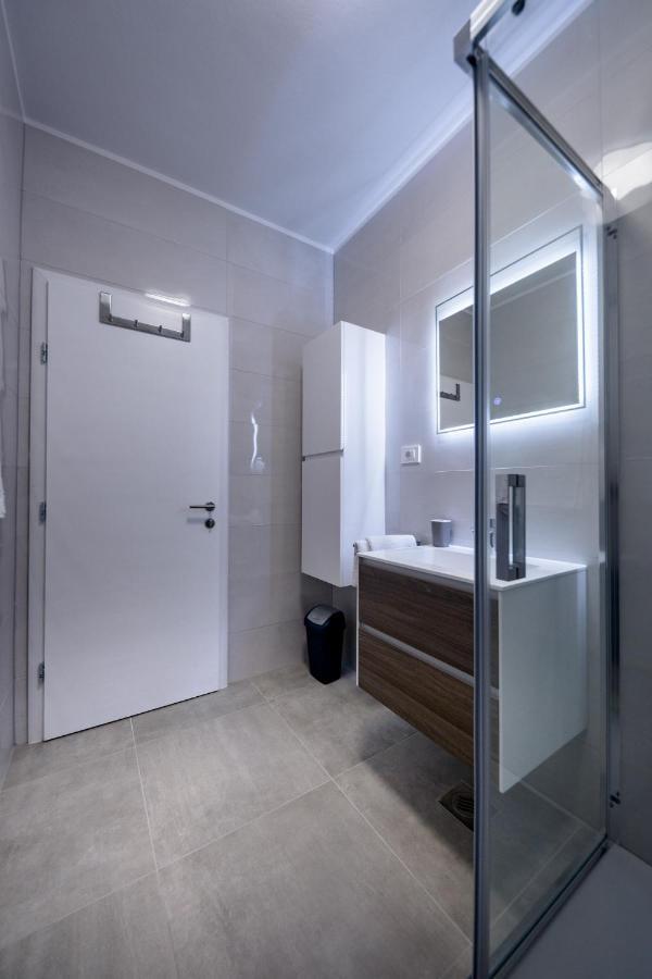 Apartmani Villa Zora Лопар Екстериор снимка