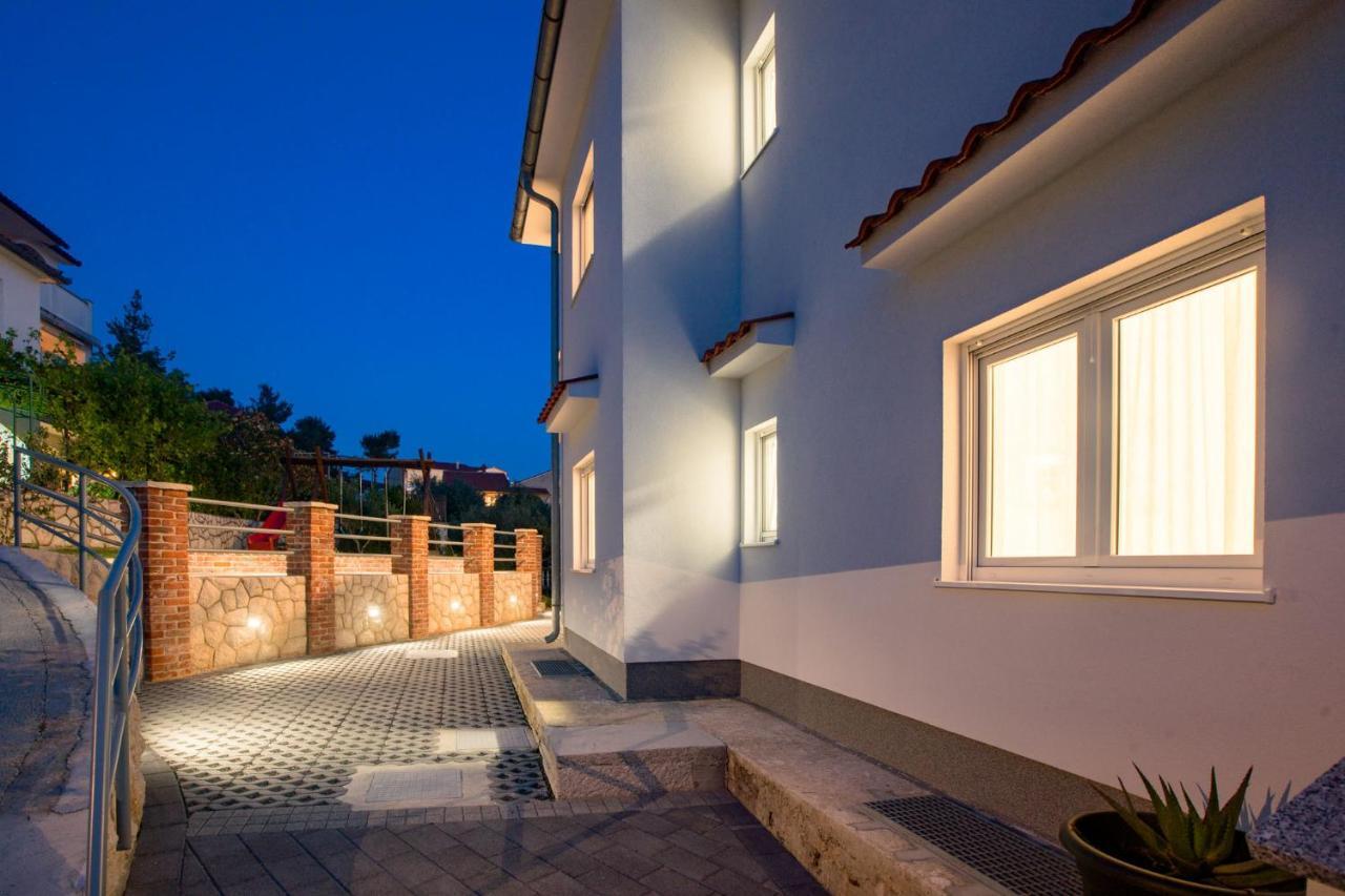 Apartmani Villa Zora Лопар Екстериор снимка