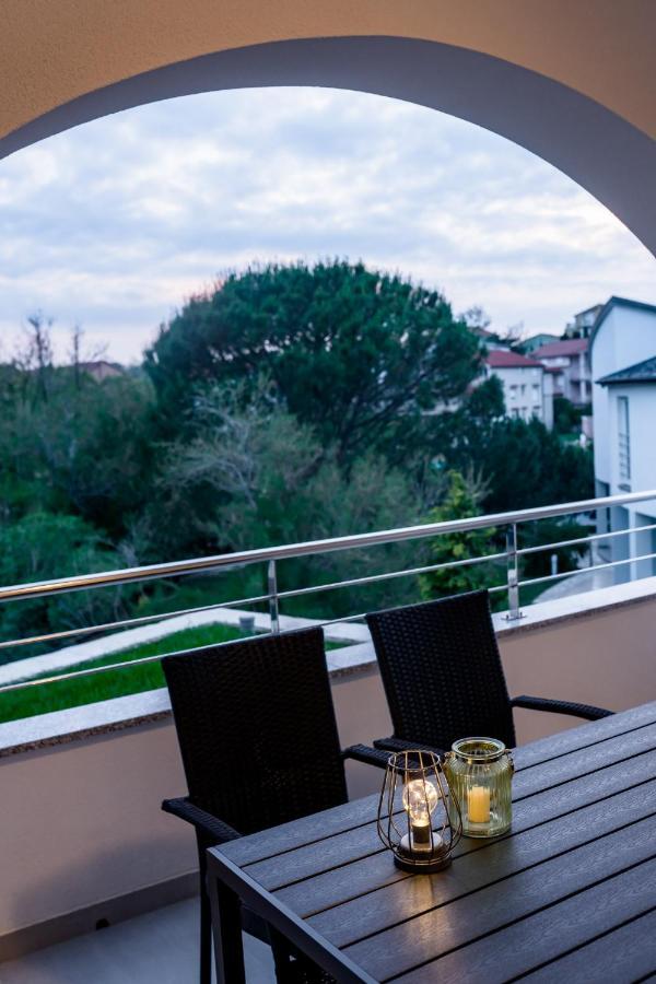 Apartmani Villa Zora Лопар Екстериор снимка