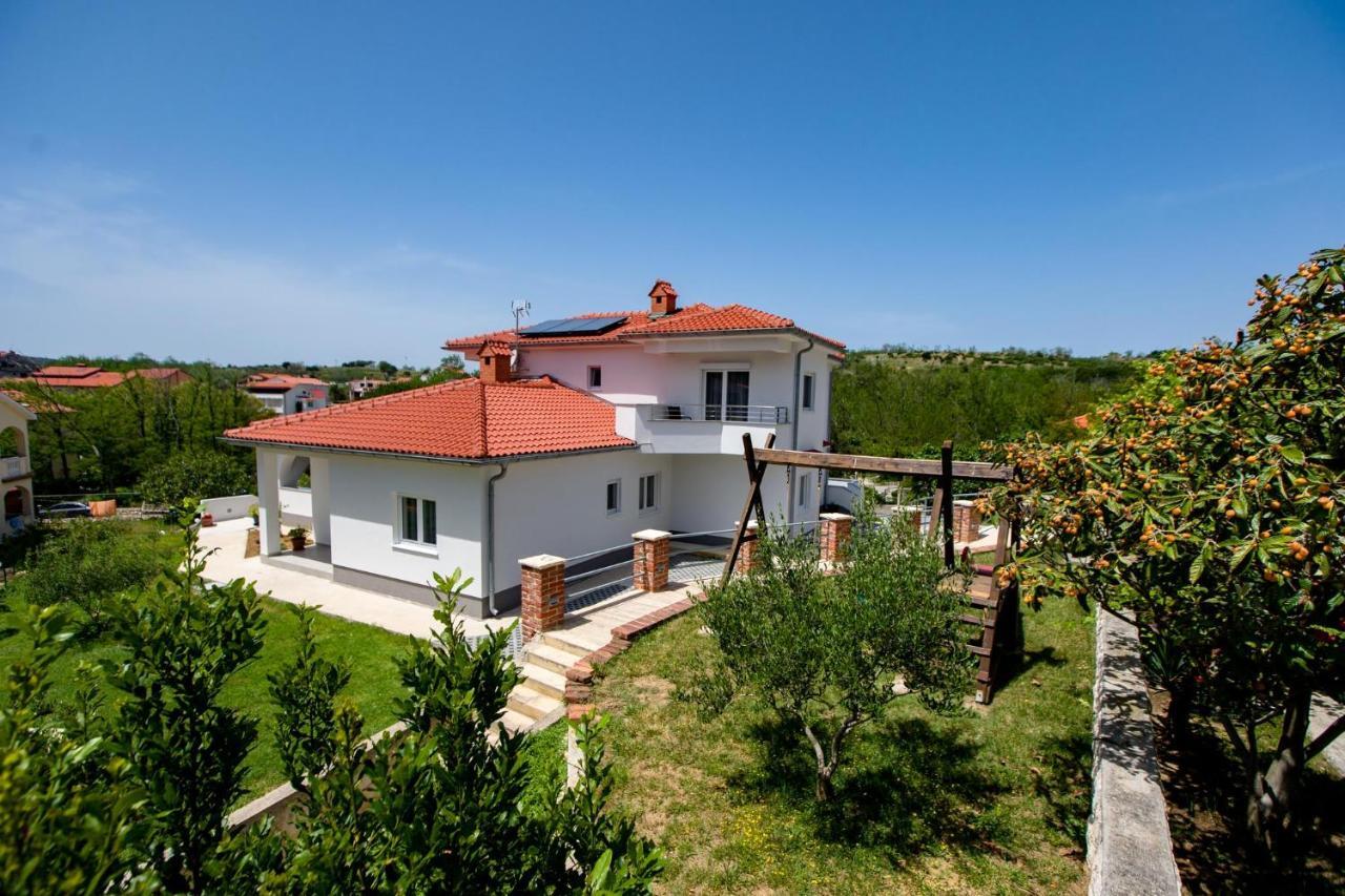 Apartmani Villa Zora Лопар Екстериор снимка
