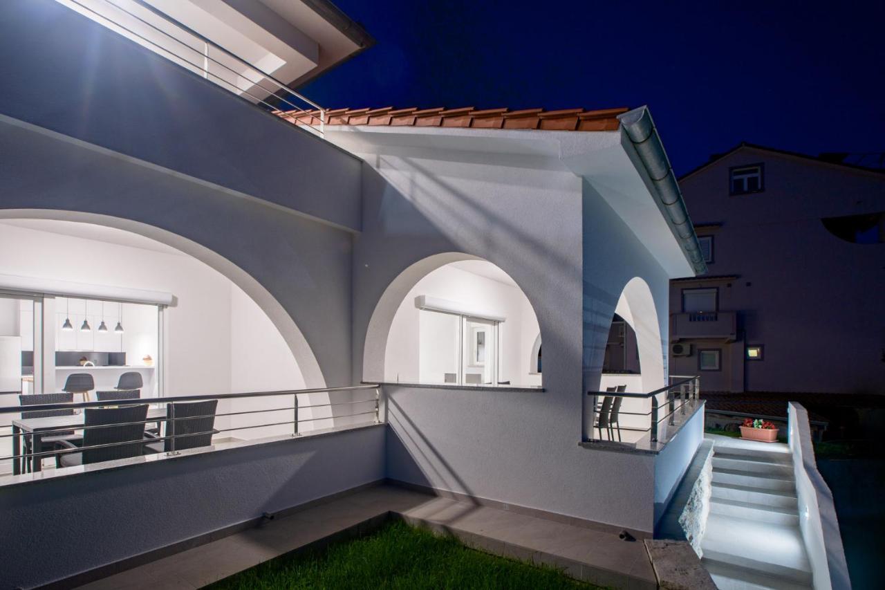 Apartmani Villa Zora Лопар Екстериор снимка