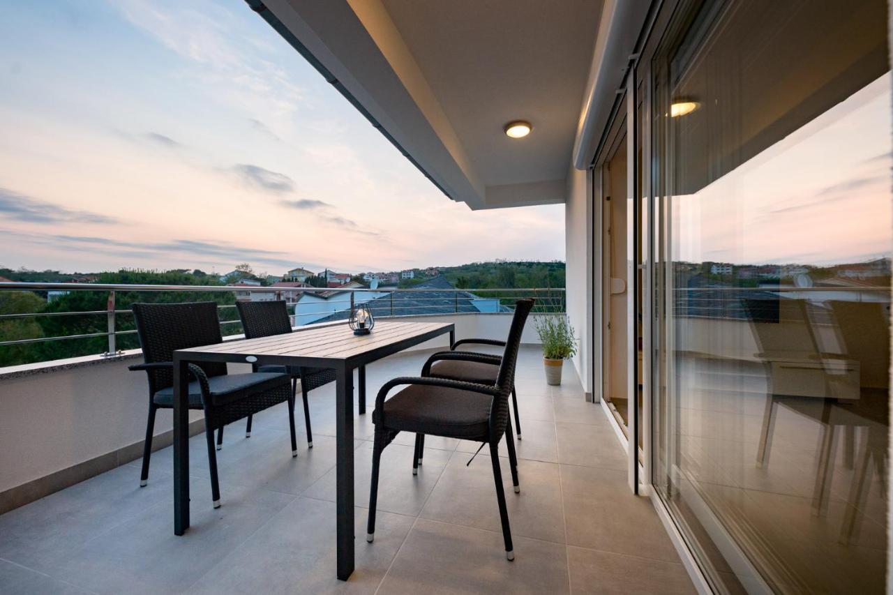 Apartmani Villa Zora Лопар Екстериор снимка